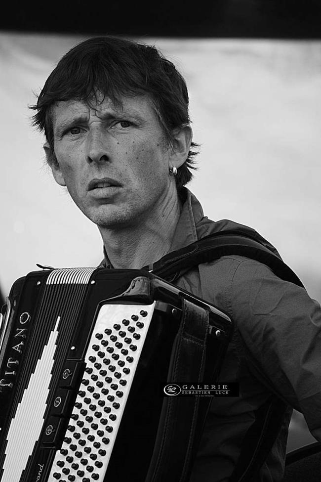 accordéoniste  - Photographie Photographies d'art en édition limitée Galerie Sébastien Luce