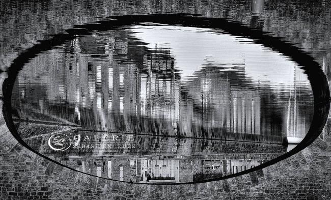 Fenêtre aquatique - Dinan - Photographie Photographies d'art en édition limitée Galerie Sébastien Luce