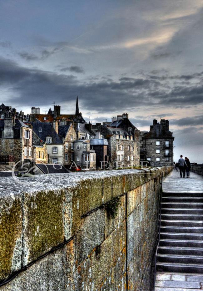 Amoureux des Remparts - St Malo - Photographie Photographies par thématiques Galerie Sébastien Luce