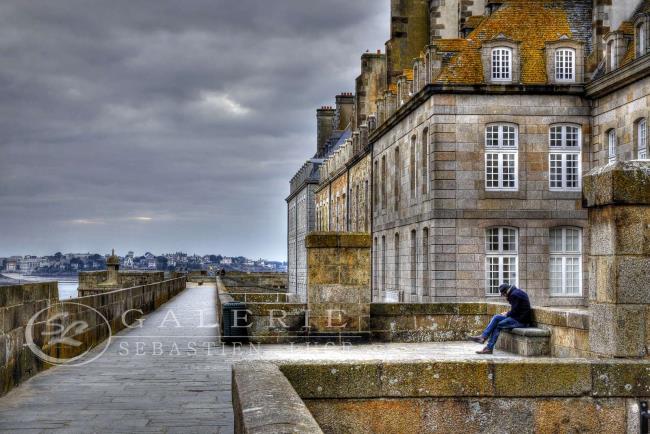 Sur un Banc - St Malo - Photographie Photographies par thématiques Galerie Sébastien Luce