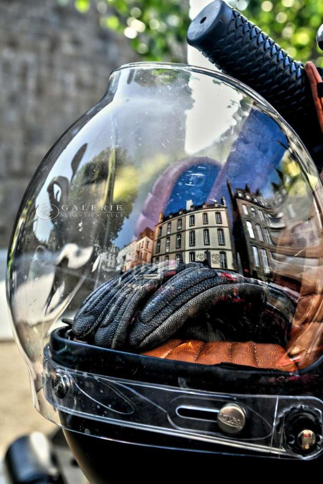 Saint Malo sous casque - Photographie Photographies d'art en édition limitée Galerie Sébastien Luce