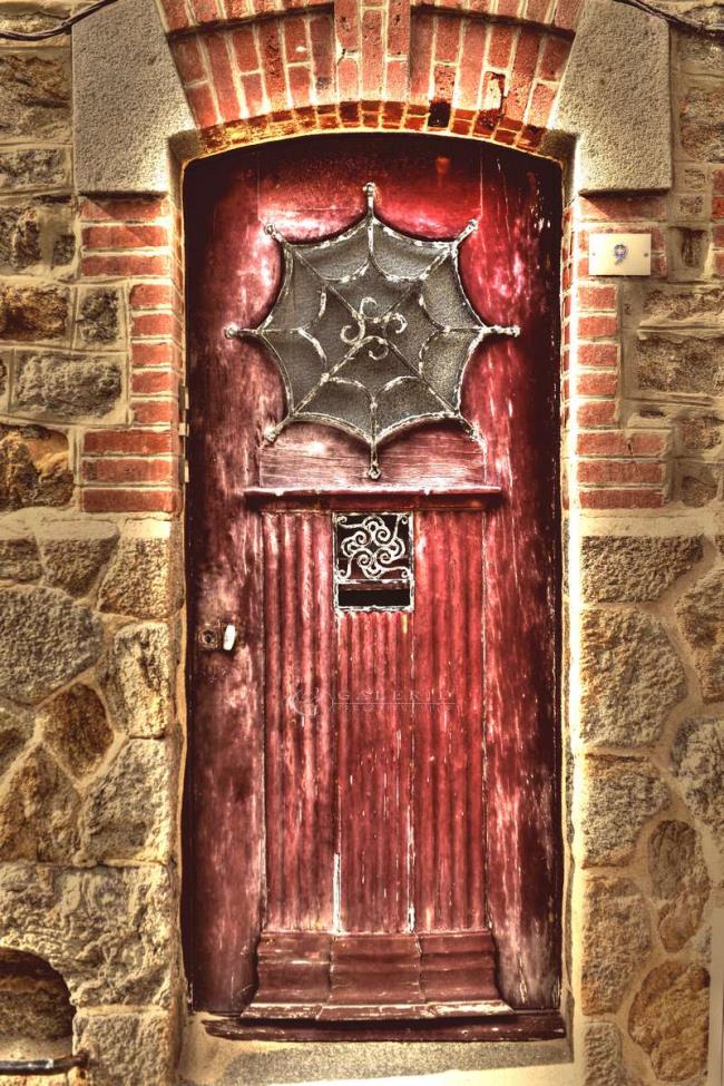 la porte de spider man - saint malo  - Photographie Photographies d'art en édition limitée Galerie Sébastien Luce