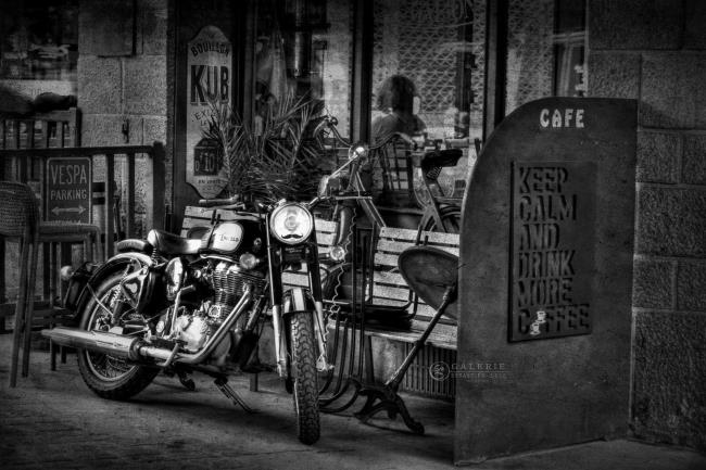 Royal Enfield - saint malo - Photographie Photographies par thématiques Galerie Sébastien Luce